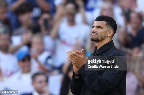 Dominic Solanke of Tottenham Hotspur applauds the crowd ahead of the pre-season friendly match between Tottenham Hotspur and Bayern Munich at...