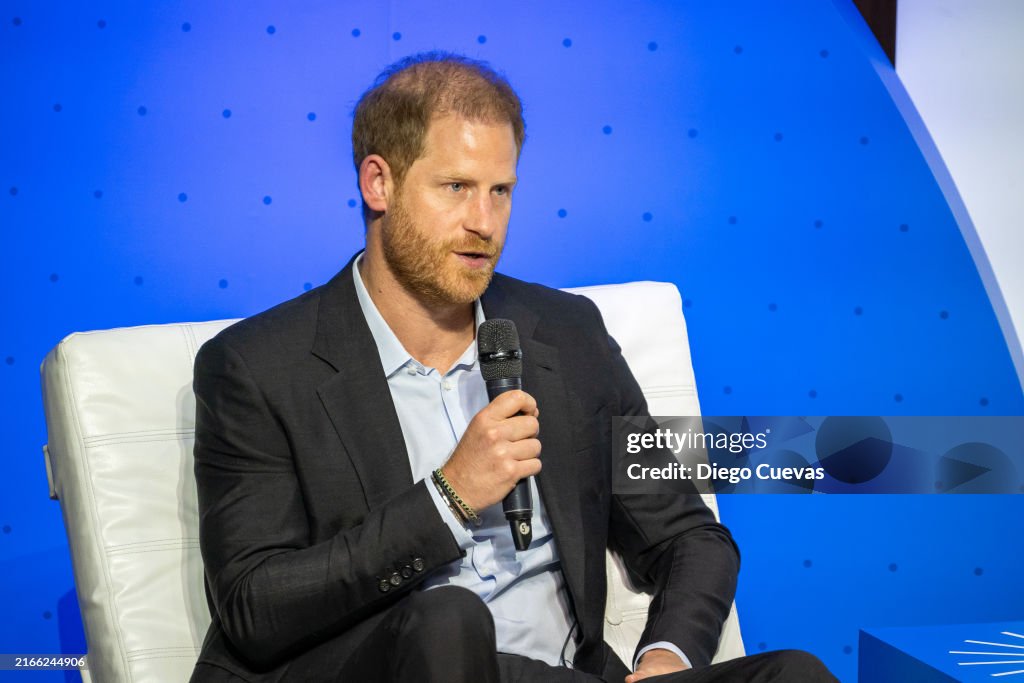 The Duke and Duchess of Sussex Visit Colombia - Day 1
