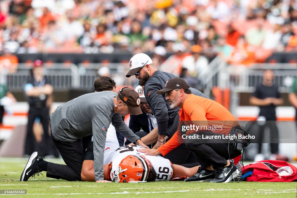 Green Bay Packers v Cleveland Browns