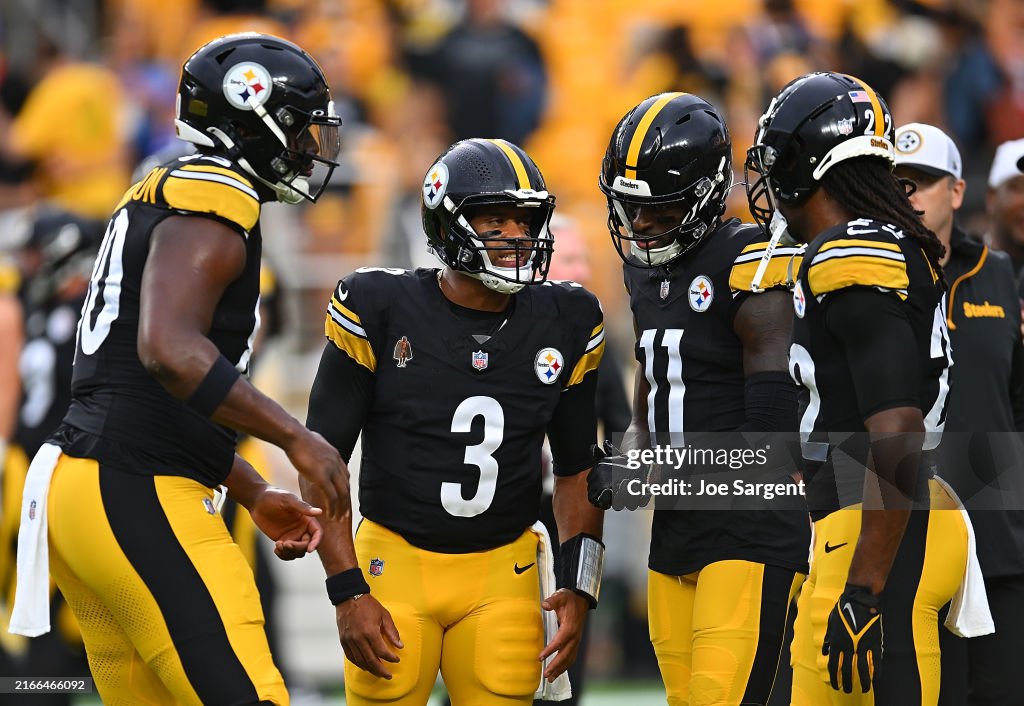 Buffalo Bills v Pittsburgh Steelers