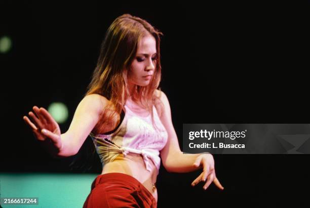 Apple Singer 2,639 Fiona Apple Photos & High Res Pictures - Getty Images