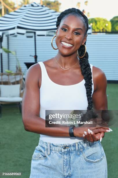 Lisa Rae Ellis 550 A Conversation With Issa Rae Stock Photos, High-Res Pictures, and ...