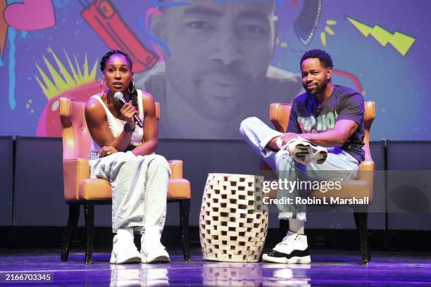 Lisa Rae Ellis 550 A Conversation With Issa Rae Stock Photos, High-Res Pictures, and ...
