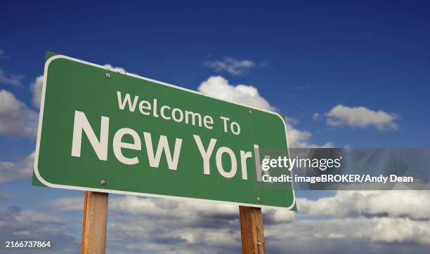 2,246 Welcome To New York Sign Stock Photos, High-Res Pictures