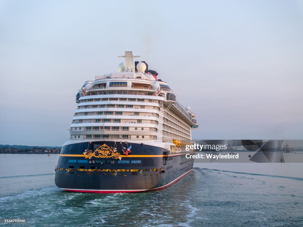 Disney Dream cruise ship