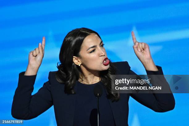 5,671 Aoc Alexandria Ocasio Cortez Photos & High Res Pictures - Getty ...