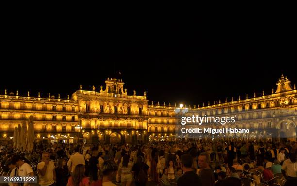crowded street in salamanca, spain - salamanca province stock pictures, royalty-free photos & images