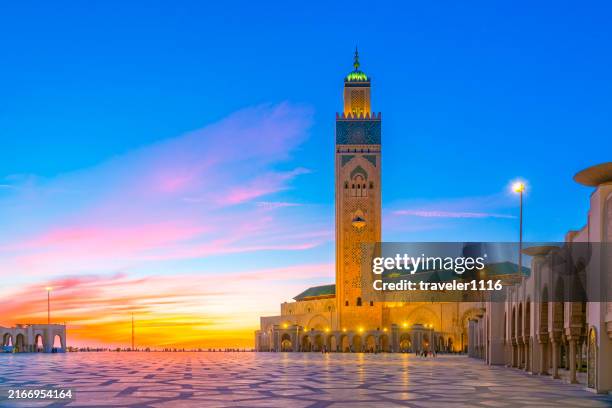 hassan ii mosque in casablanca, morocco - maroc photos et images de collection