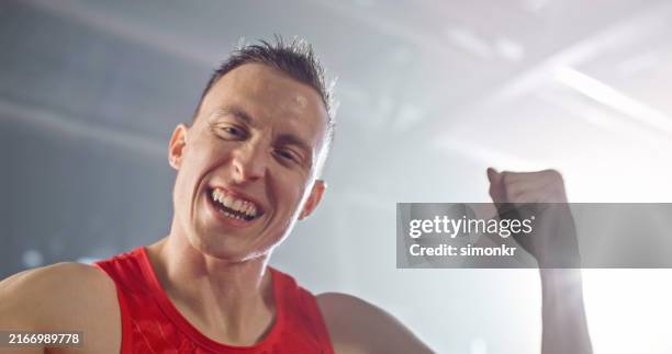 Sprinter Face 859 Red Face Workout Stock Photos, High-Res Pictures, and Images ...
