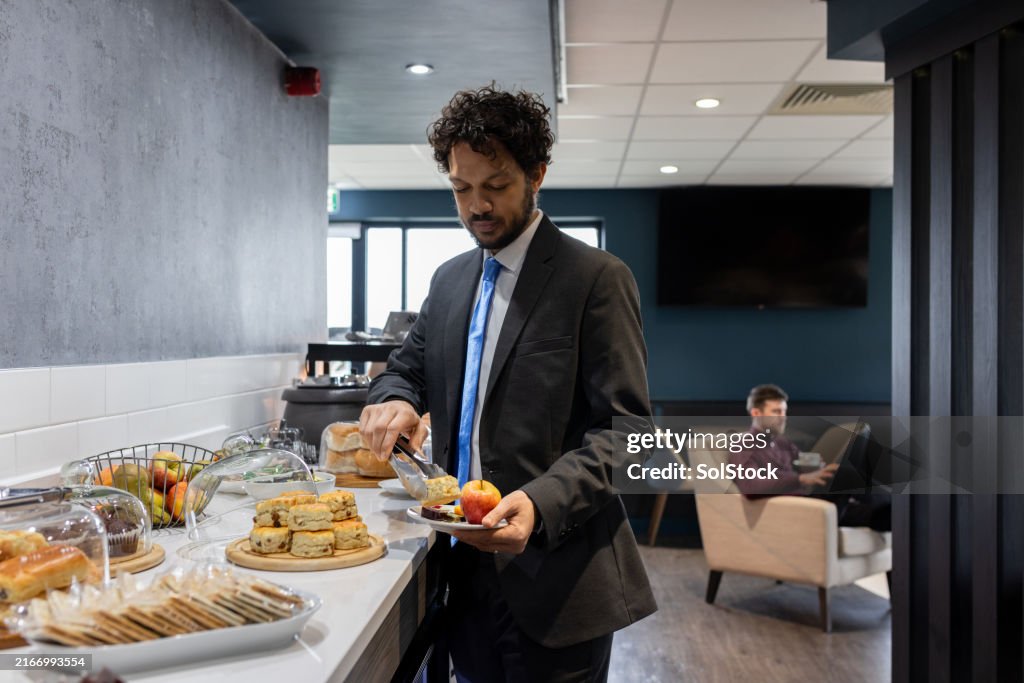 ビジネスVIPラウンジ朝食