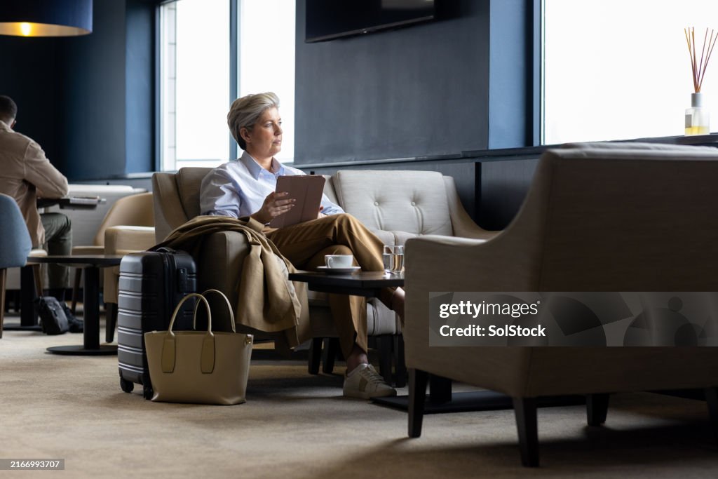 Attendre patiemment dans le salon Vip