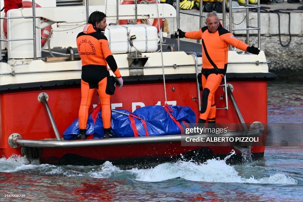 TOPSHOT-ITALY-MARITIME-ACCIDENT-BRITAIN
