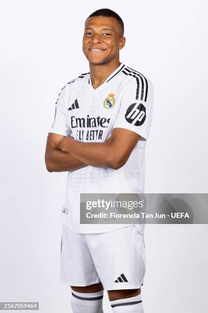 2,871 Mbappe Portrait Stock Photos, High-Res Pictures, and Images ...