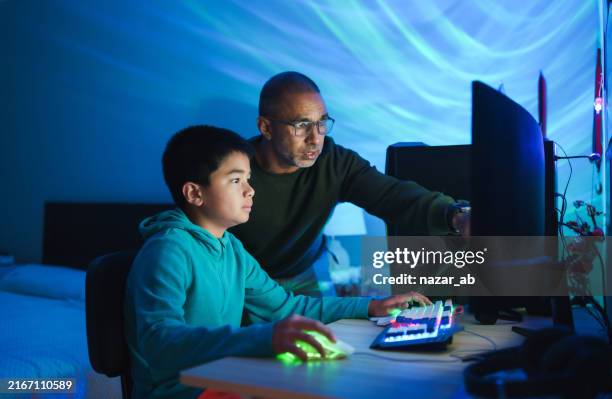 Computer Boom Dad 861 Pc Father Son Stock Photos, High-Res Pictures, and Images - Getty ...