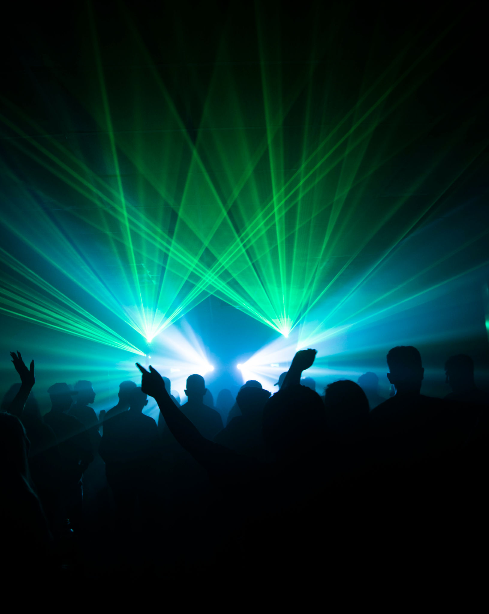 nightclub crowd