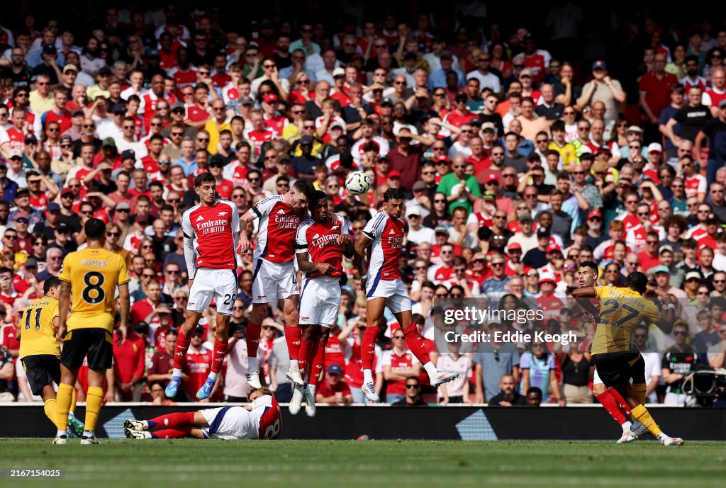 Arsenal FC v Wolverhampton Wanderers FC - Premier League
