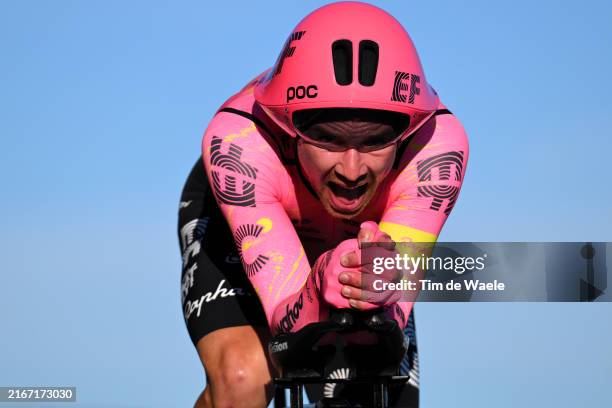 11sprints during the 79th La Vuelta Ciclista a Espana 2024, Stage 1 a 12km individual time trial stage from Lisbon to Oeiras / #UCIWT / on August 17,...