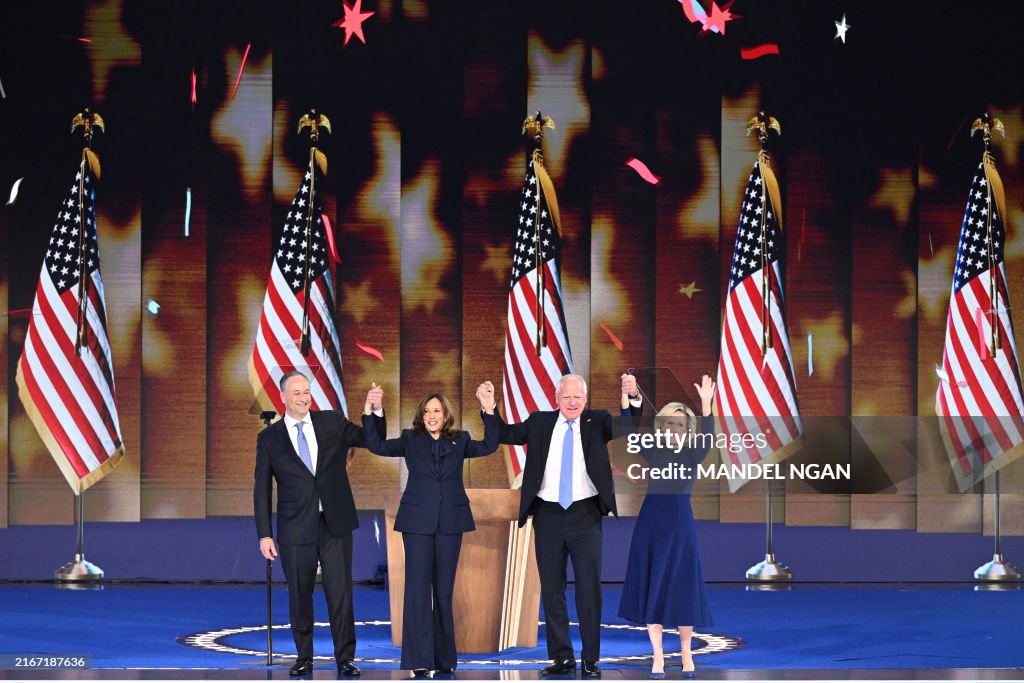 TOPSHOT-US-VOTE-POLITICS-DEMOCRATIC-CONVENTION