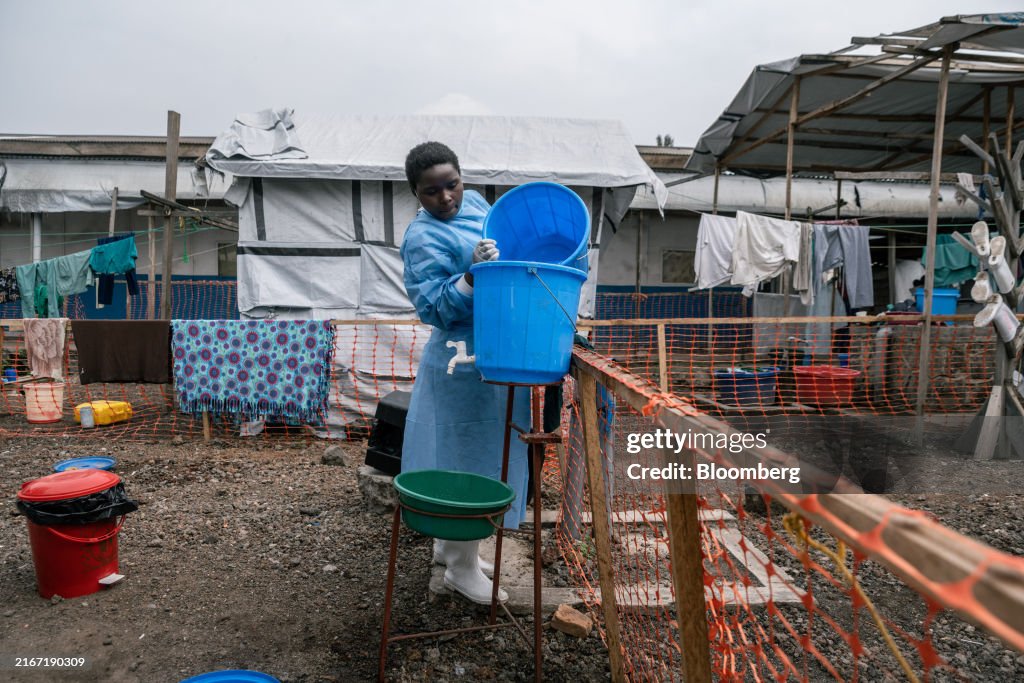 Mpox Risks Heighten With Mosaic of Infection Patterns