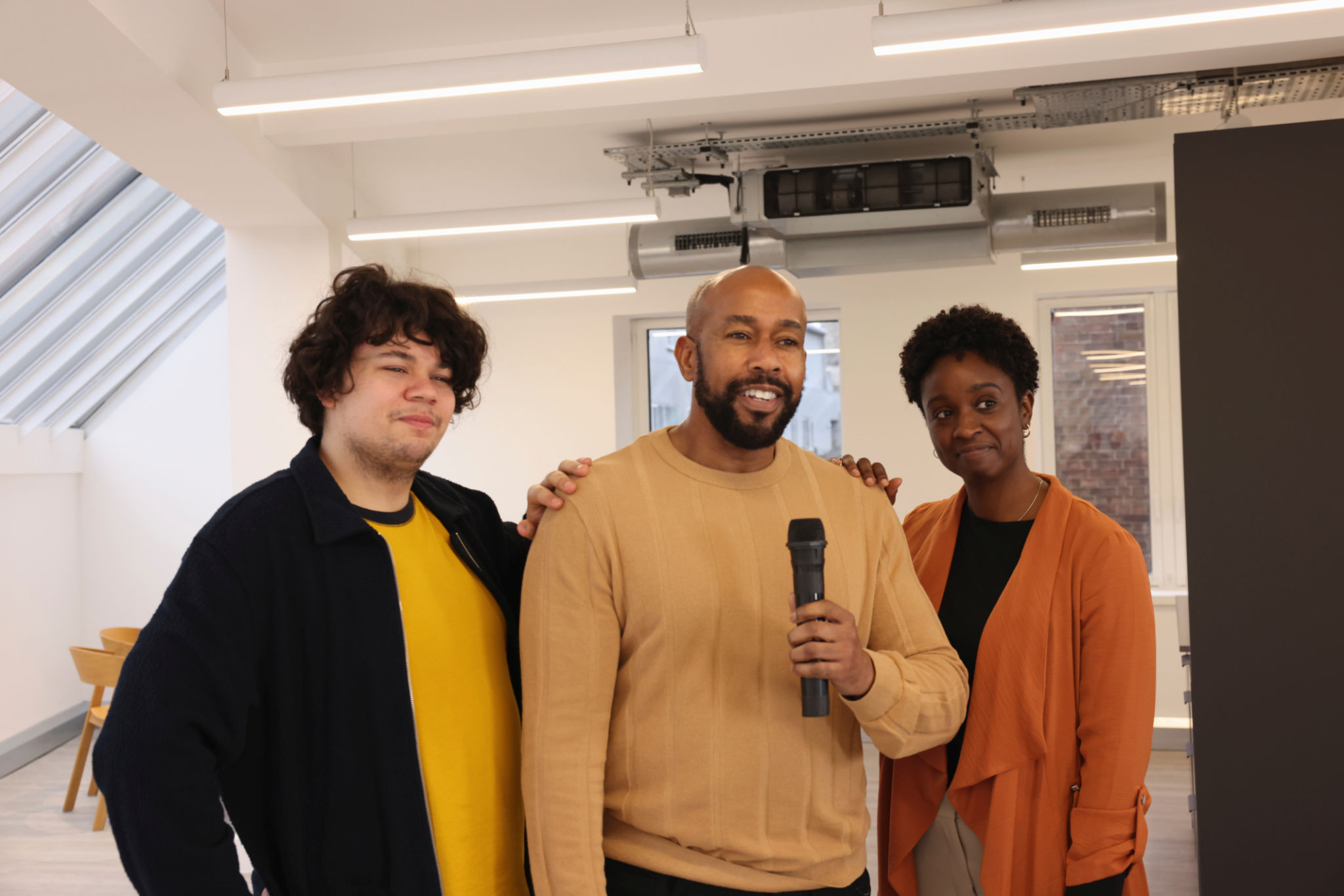 co-host team