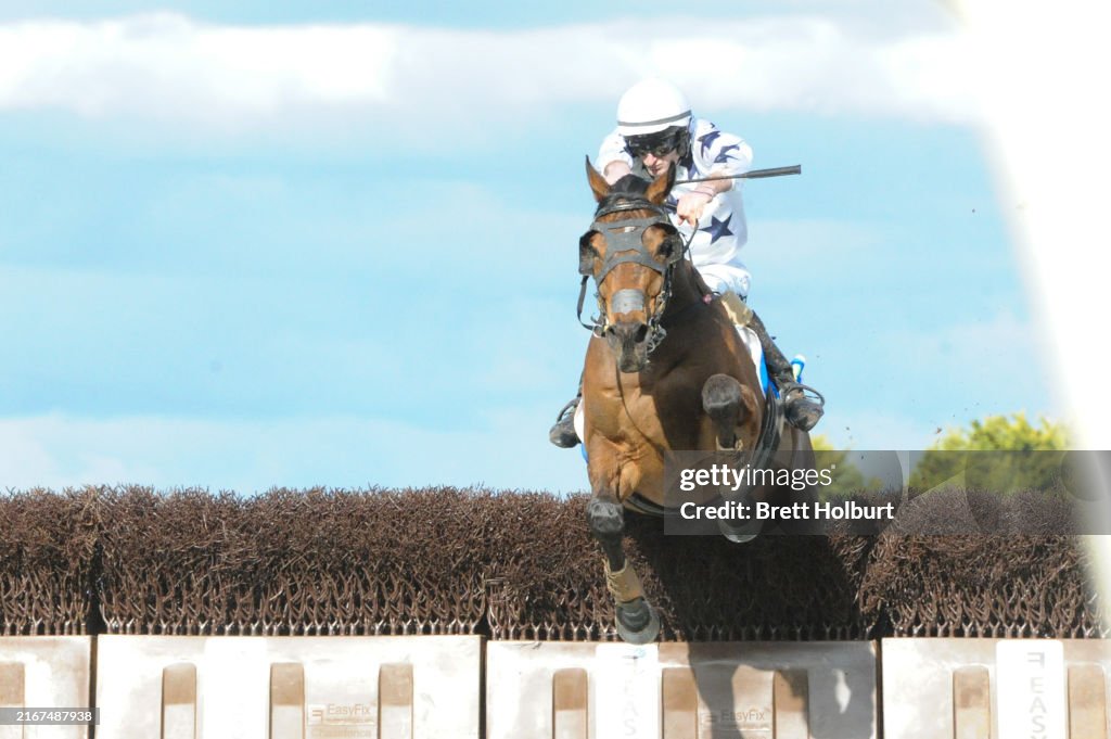 Ecycle Solutions Grand National Steeplechase