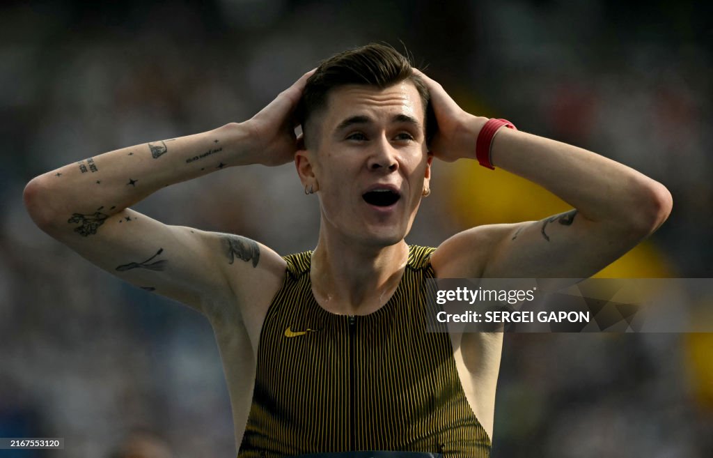 ATHLETICS-DIAMOND-POL-MEN-3000M