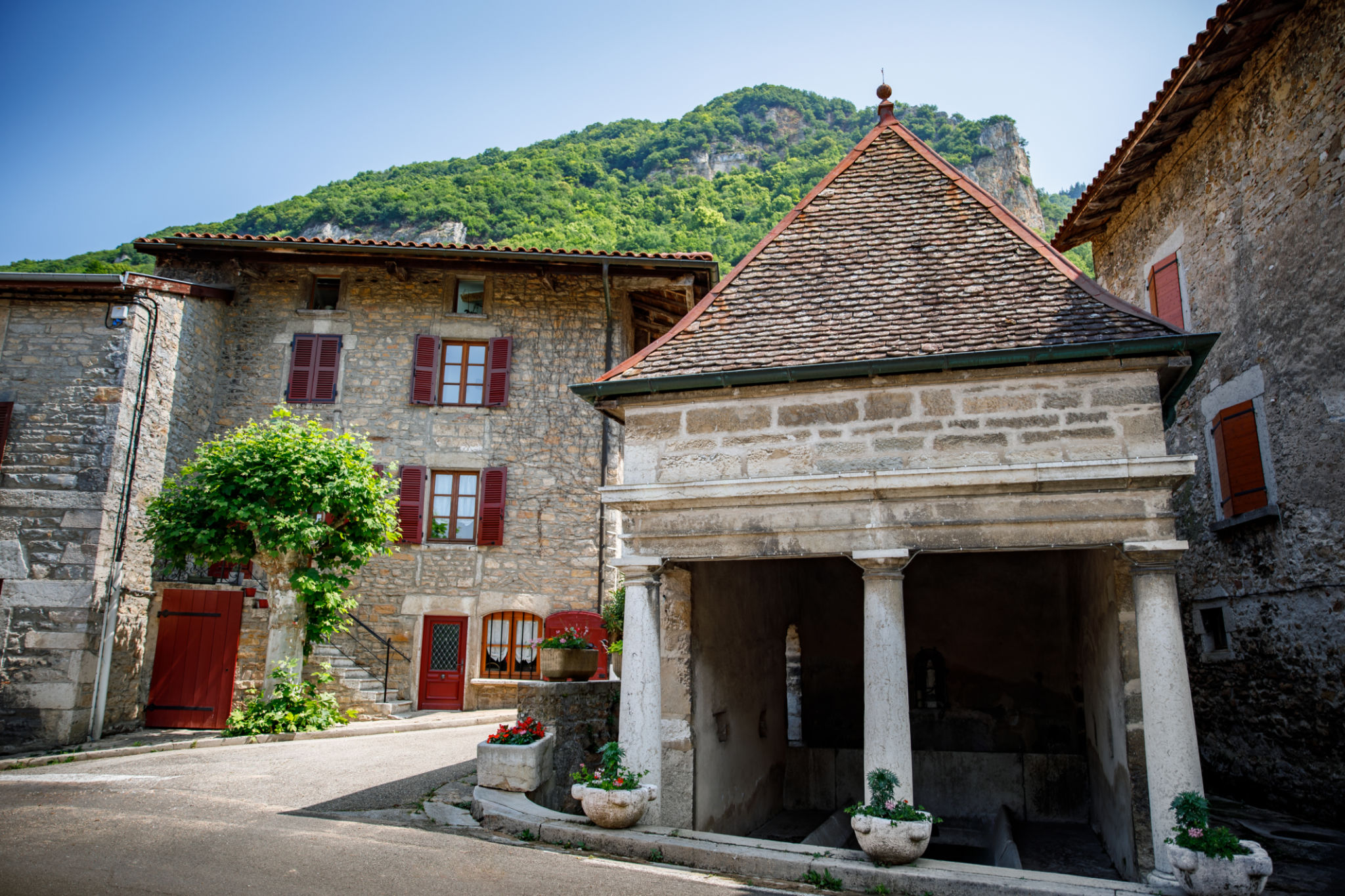 hidden spots cleaning