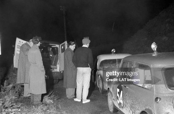 Rac Rally 1960 58 Austin Mini Seven Stock Photos, High-Res Pictures, and Images ...