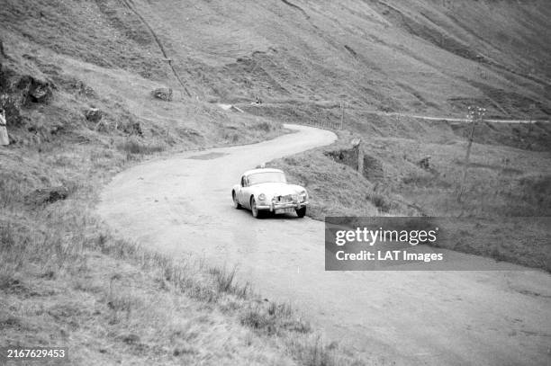 Rac Rally 1960 36 Garrey Stock Photos, High-Res Pictures, and Images - Getty Images