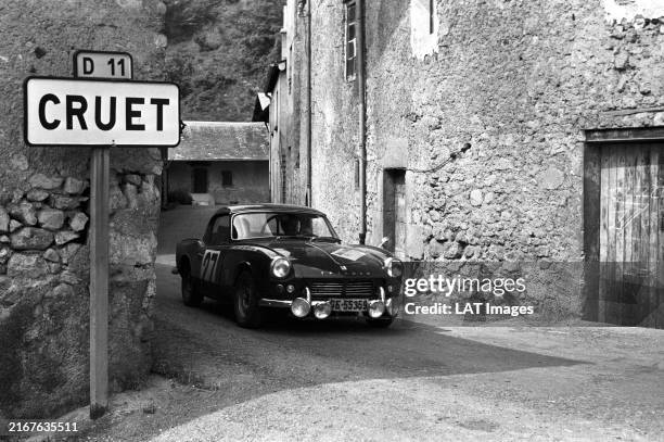 Triumph Spitfire Rally 218 Triumph Spitfire Stock Photos, High-Res Pictures, and Images ...