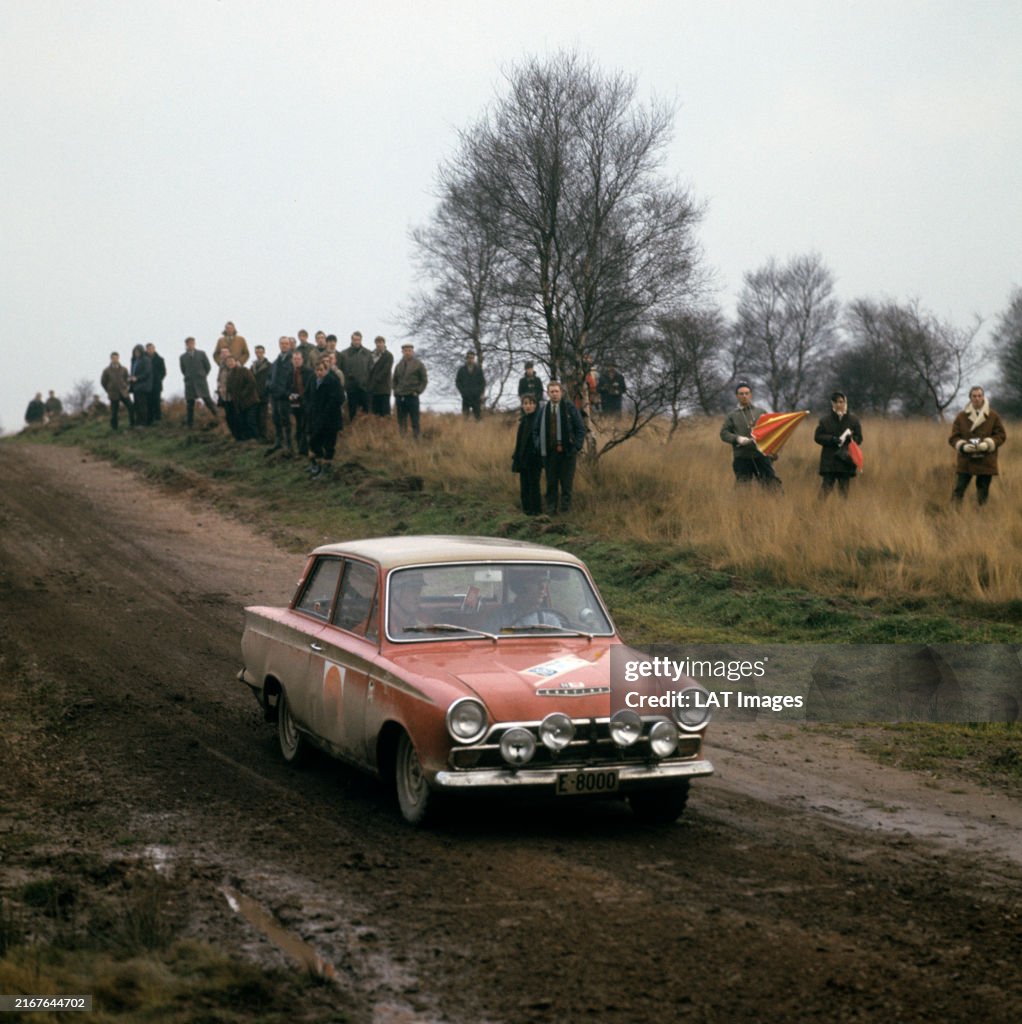 Ac Rally Lotus ford Cortina during the RAC Rally on November 19, 1966. News ...