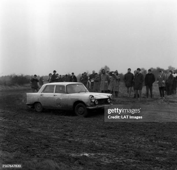 Frank Ruttner 30 Frank Rutter Stock Photos, High-Res Pictures, and Images - Getty Images