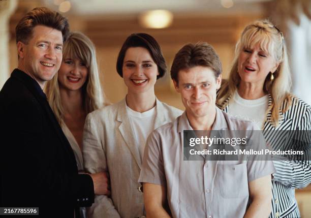 équipe du film "Sailor et Lula", titre original : "Wild at heart" - De gauche à droite : le réalisateur David Lynch, l'actrice Laura Dern, l'actrice...