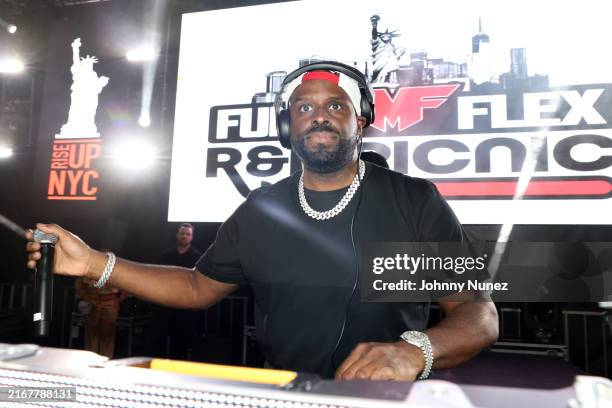 Funkmaster Flex attends the Rise Up NYC Concert With Fat Joe on August 20, 2024 in New York City.