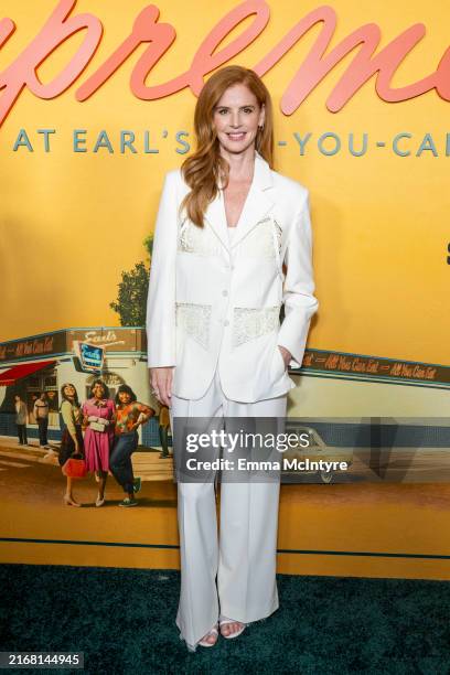 Sarah Rafferty Street 2,034 Sarah Rafferty Photos Stock Photos, High-Res Pictures, and Images ...