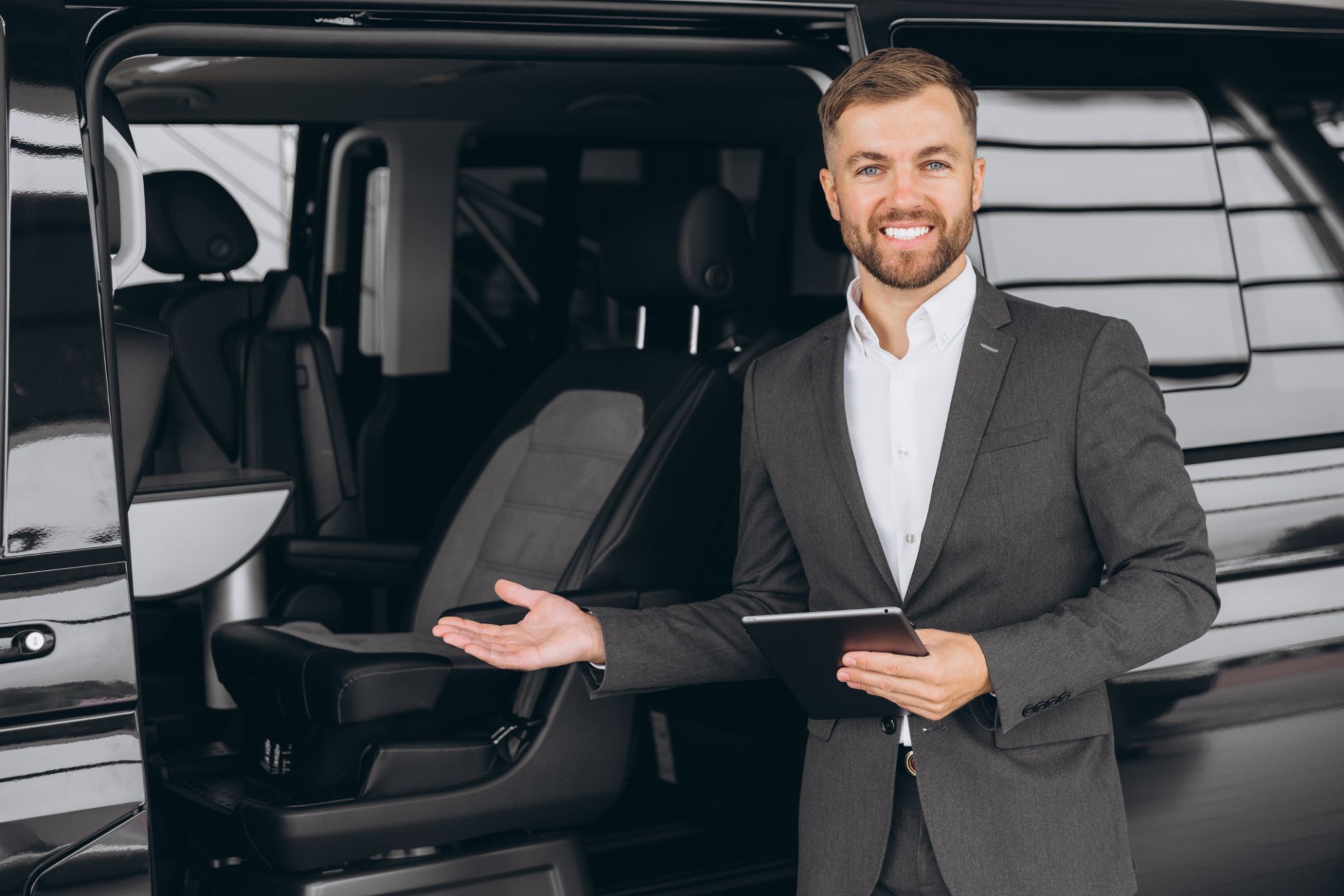 luxury car rental service