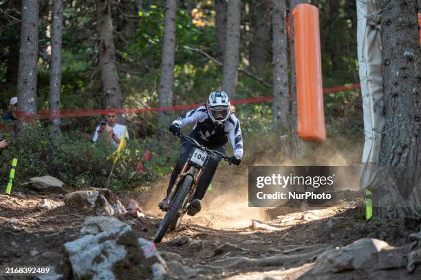 Wyn Masters of New Zealand participates in the UCI Mountain Bike World Championships Men Downhill in Pal Arinsal, Andorra, on August 29, 2024.
