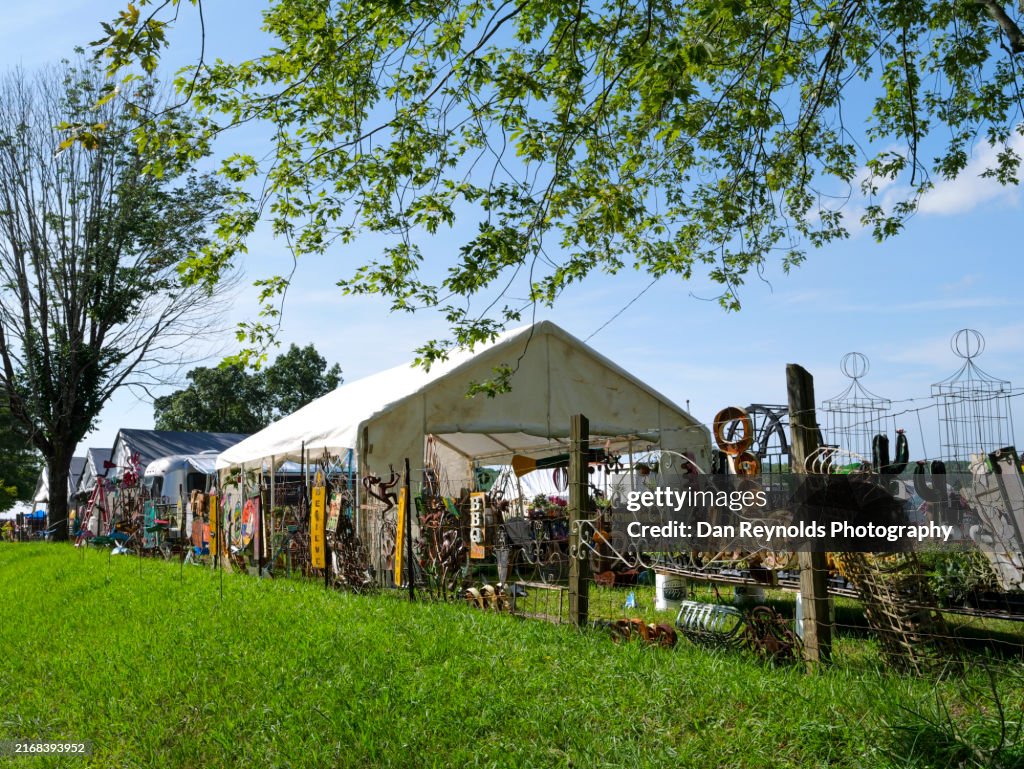 World's Longrest Yard Sale, from Michigan to Alabama