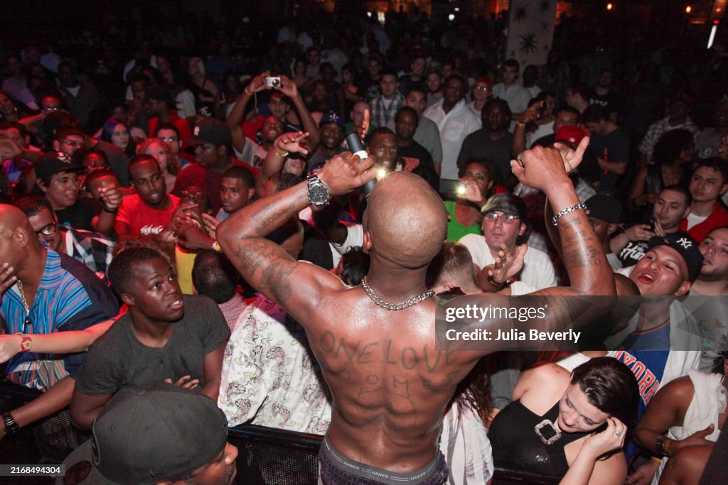Dmx Rapper Tavi Rapper DMX performs in Houston, Texas in 2011. News Photo - Getty Images