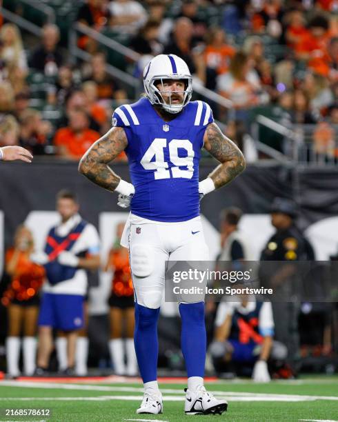 Indianapolis Colts tight end Eric Tomlinson stands on the field during the game against the Indianapolis Colts and the Cincinnati Bengals on August...