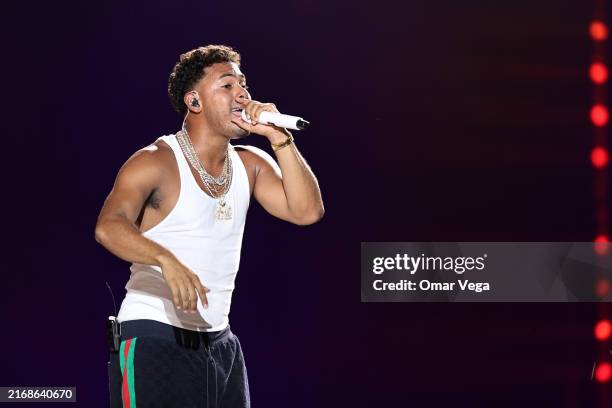 Myke Muslim Rapper 1,183 Myke Towers Photos & High Res Pictures - Getty Images