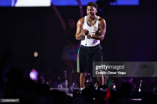 Myke Muslim Rapper 1,183 Myke Towers Photos & High Res Pictures - Getty Images