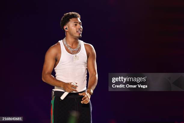 Myke Muslim Rapper 1,408 Myke Towers Photos & High Res Pictures - Getty Images