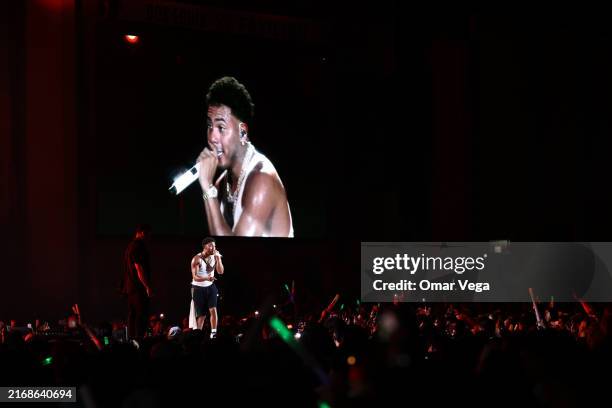 Myke Muslim Rapper 1,183 Myke Towers Photos & High Res Pictures - Getty Images