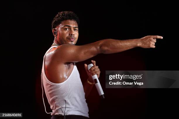 Myke Muslim Rapper 1,183 Myke Towers Photos & High Res Pictures - Getty Images