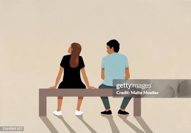 ilustraciones, imágenes clip art, dibujos animados e iconos de stock de couple sitting on bench together - dos personas