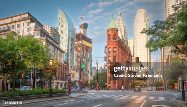toronto skyline - the gooderham building - toronto stock-fotos und bilder