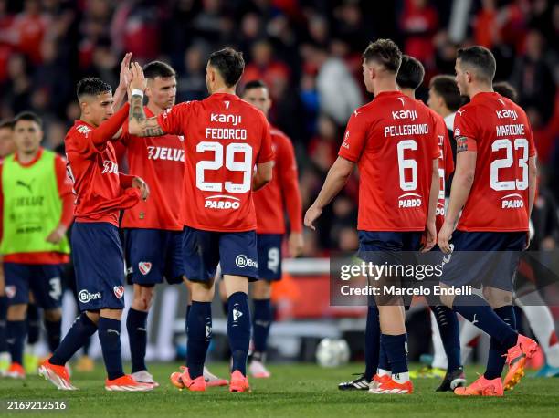 Juan Fedorco of Independiente celebrates with teammates after a Liga Profesional 2024 match between Independiente and River Plate at Estadio...