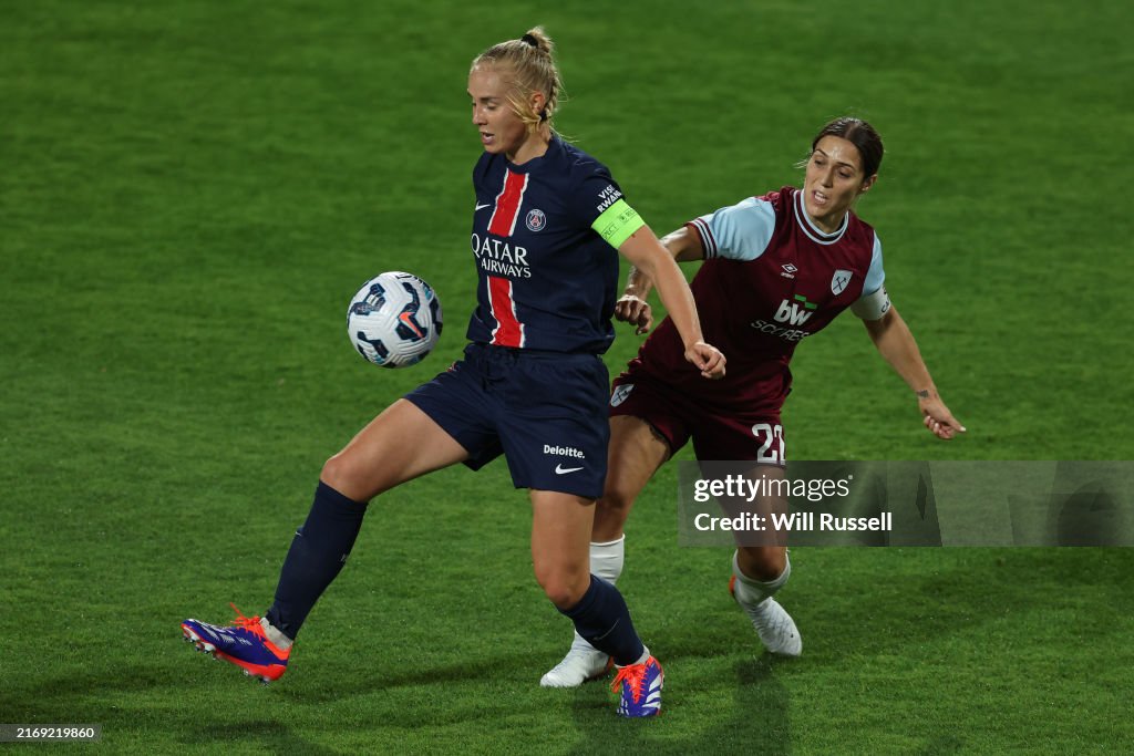 West Ham United v Paris Saint-Germain: Perth International Football Cup