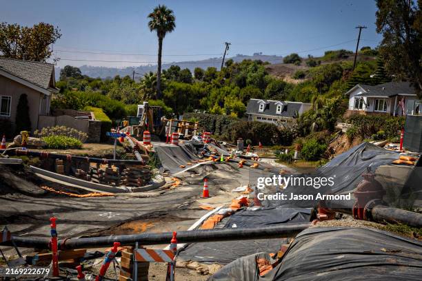 Rancho Palos Verdes, CA Severe landslide damage on Dauntless Drive near the Portuguese Bend Community on the Rancho Palos Verdes were an evacuation...